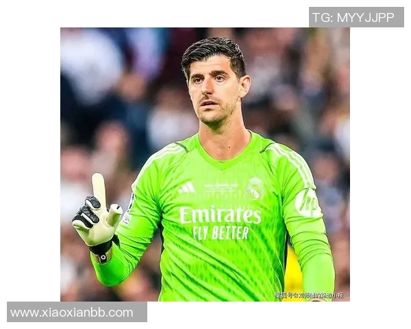 库尔图瓦在球场上的传奇表现与未来展望解析