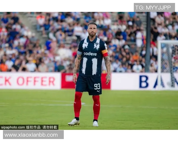 马尔蒂尼与拉莫斯谁是足球历史上最伟大的后卫之争